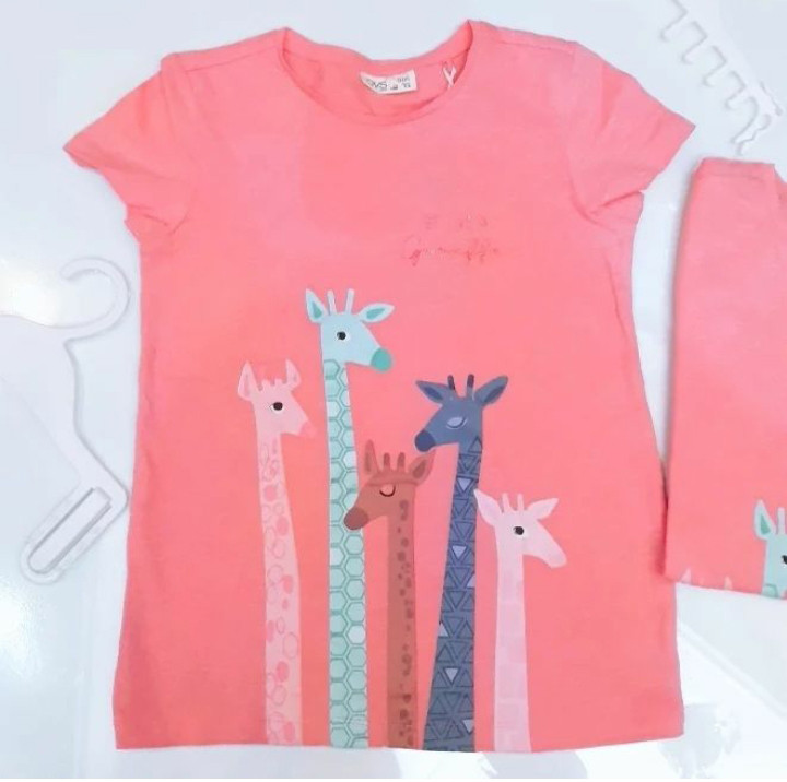 تیشرت طرح زرافه