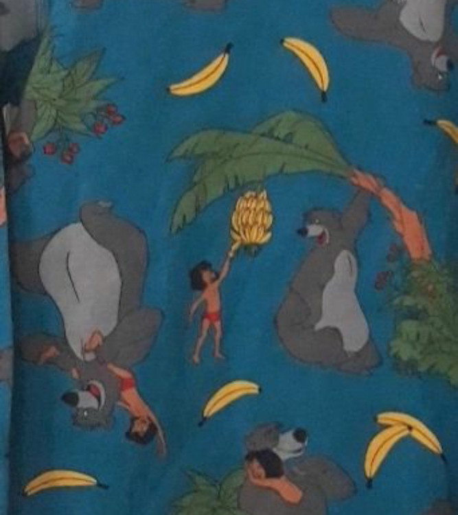 بلوز :پاییزی جنس نخ 100درصد پنبه طرح جنگل برند سوئدی