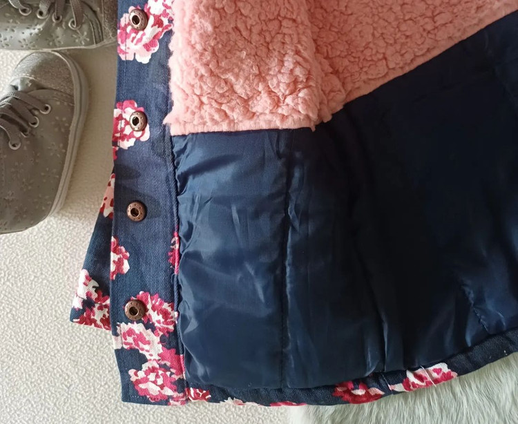 کاپشن نوزادی