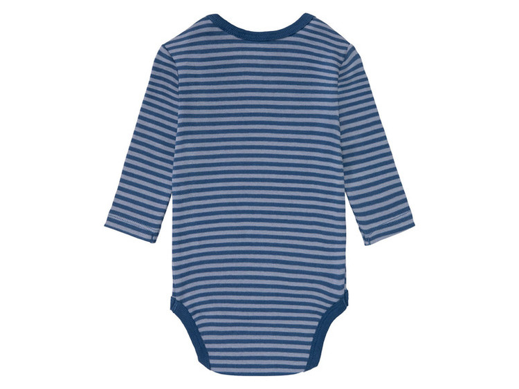 زیر دکمه نوزادی دخترانه