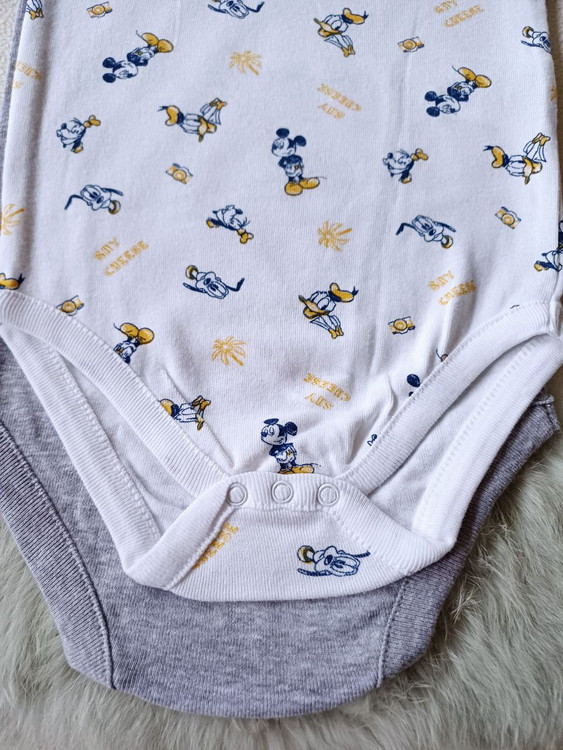 بادی و زیر دکمه نوزادی